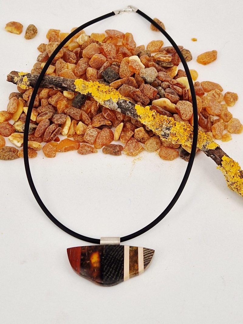 Collier Bernstein + Holz
