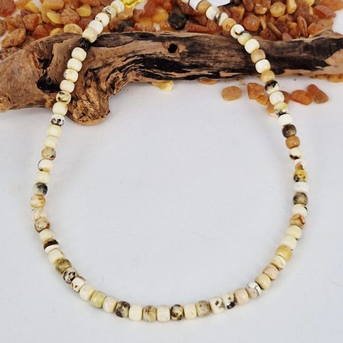 Weiß-Graue Button-Kette